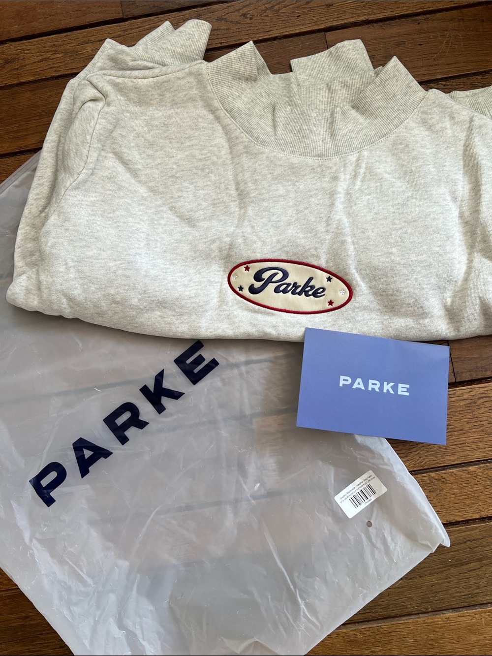 Parke Grey Patch Graphic Coastal Mockneck Pullover Size S/M New In Bag NWT